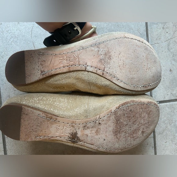 Tory Burch Caroline ballet flats. Size 7.5. Previously worn and loved! - Picture 8 of 9